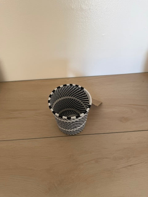 Zulu Wire Wide Base Cup