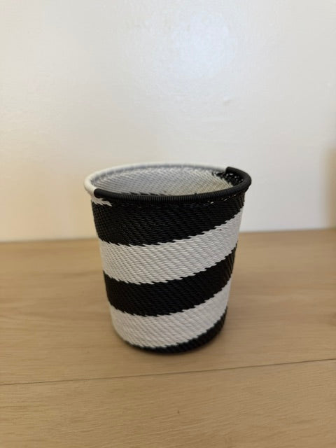 Zulu Wire Wide Base Cup