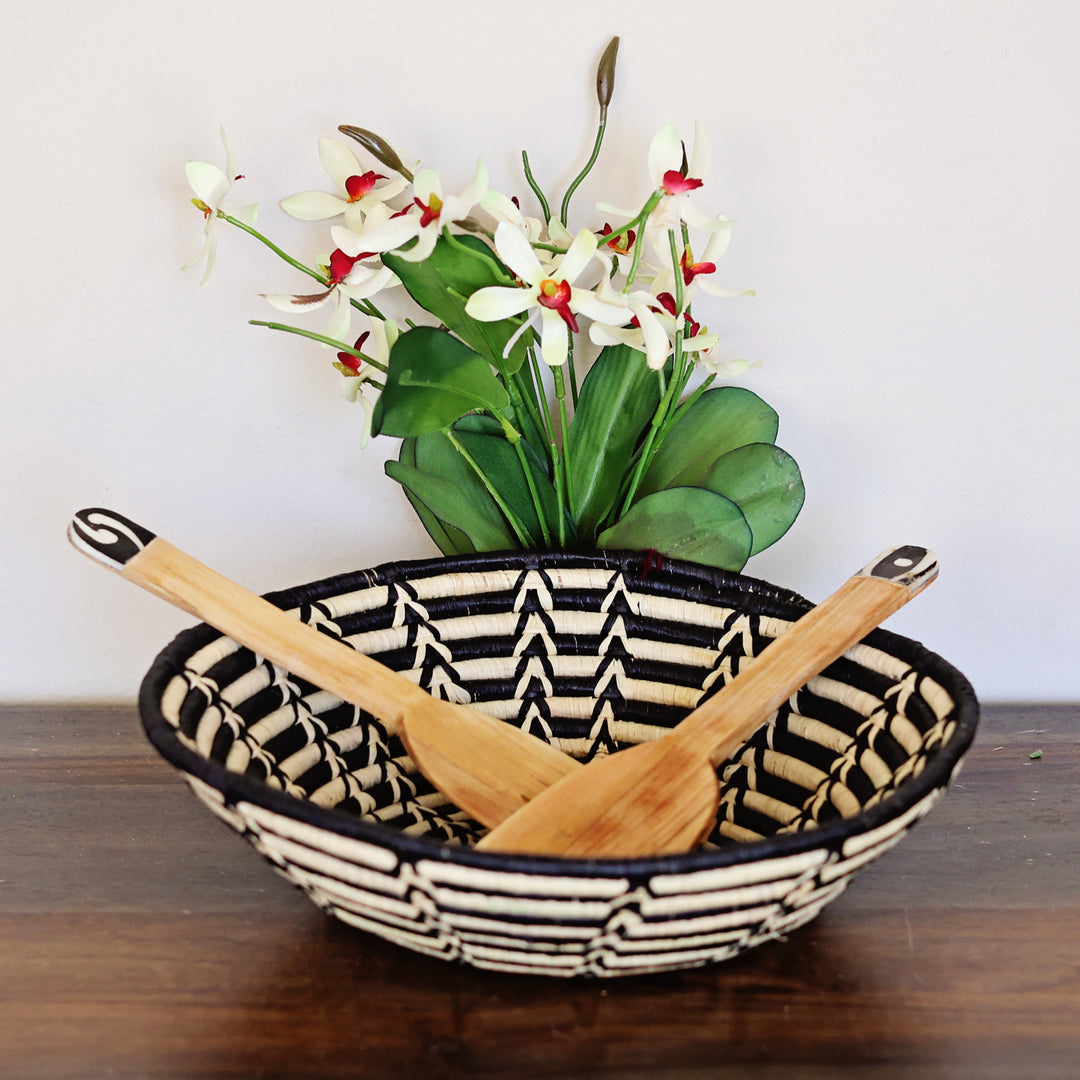 Monochrome Raffia Fruit Basket