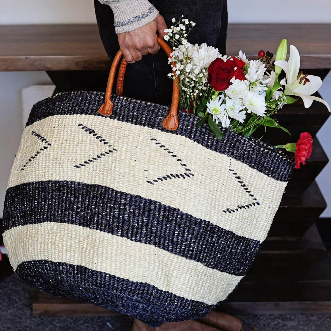 Our fair-trade Tibo Tote Bag comes assorted, its perfect for everyday. 