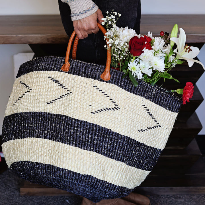 Our fair-trade Tibo Tote Bag comes assorted, its perfect for everyday. 