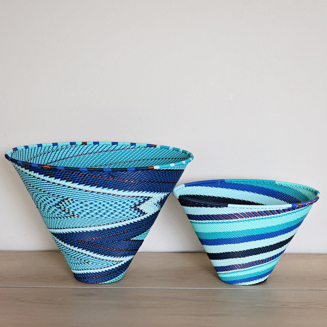 South African Zulu wire medium deep bowl basket handwoven in cobalt blue, aqua, turquoise and white.