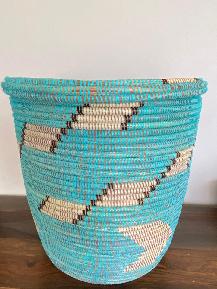 Flat Lid Assorted Hampers - Medium